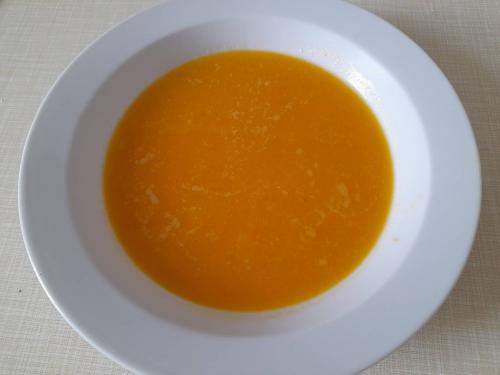 Polévka mrkvová